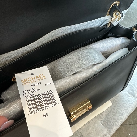 Authentic Michael Kors Whitney Large Satchel - Picture 5 of 8